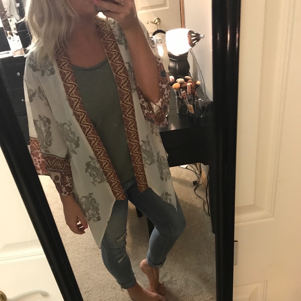 Coco+Jameson flyaway